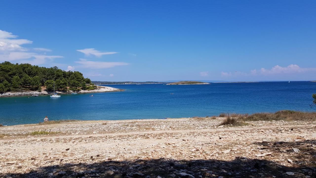Apartmani Sunce I More Premantura Εξωτερικό φωτογραφία
