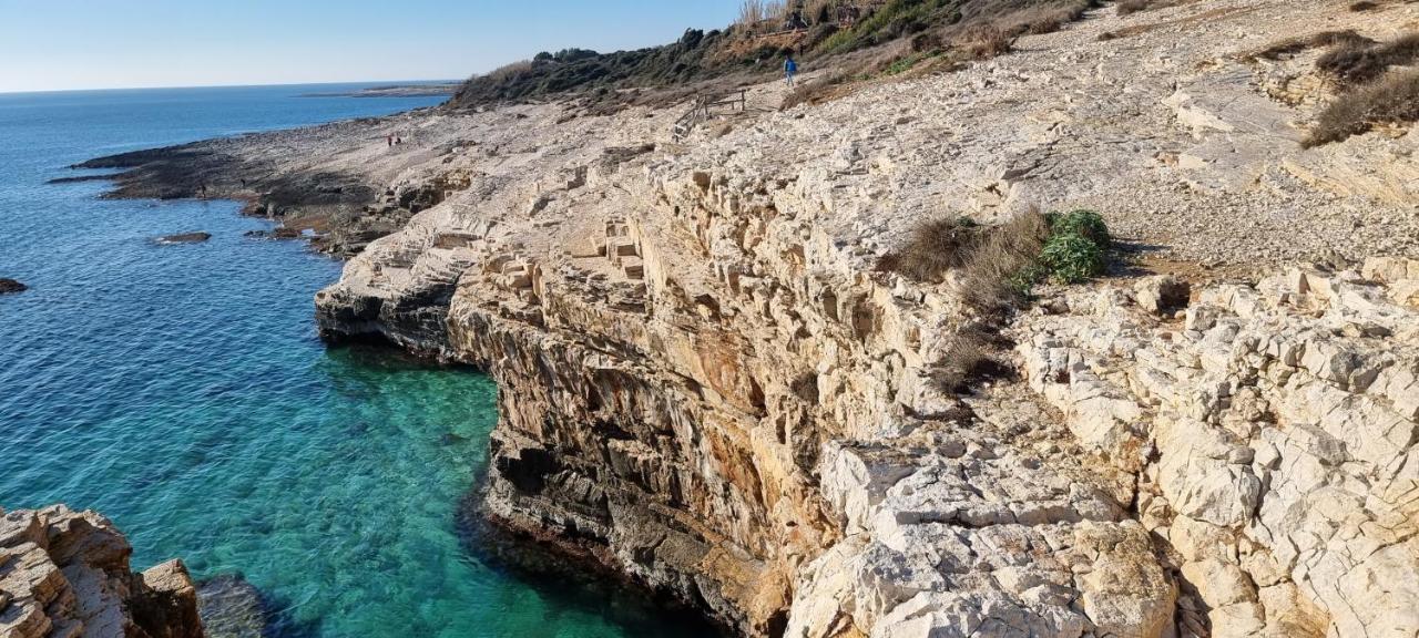 Apartmani Sunce I More Premantura Εξωτερικό φωτογραφία