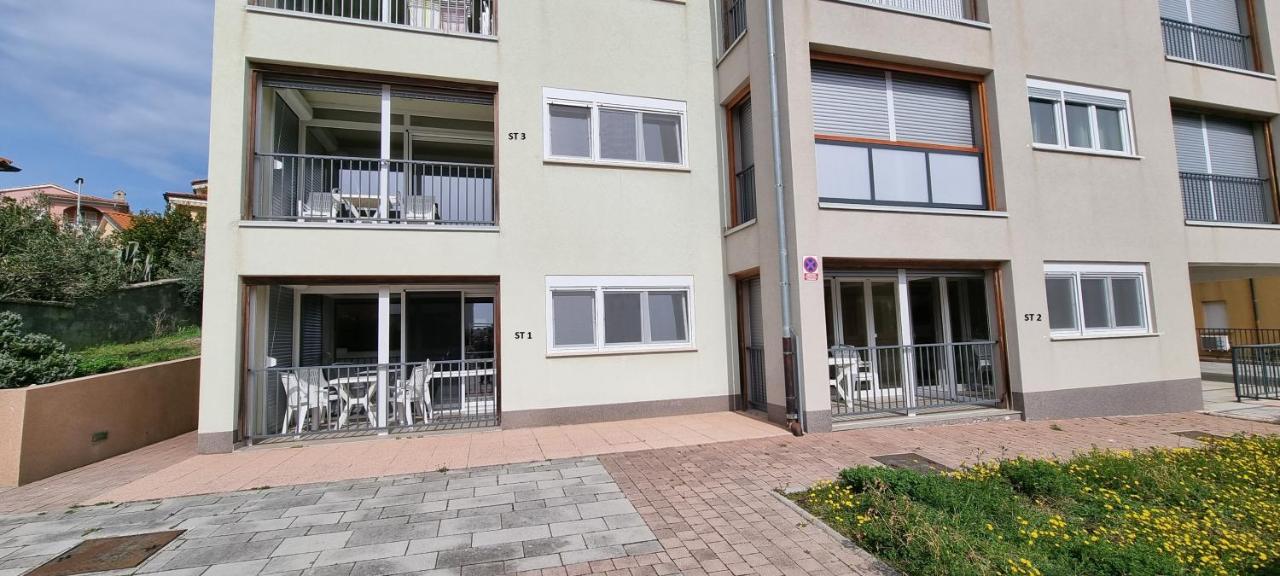 Apartmani Sunce I More Premantura Εξωτερικό φωτογραφία